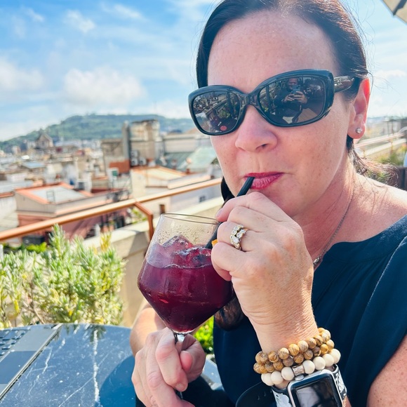 🫶Meet your Posher, Shannon💕 - Picture 1 of 16